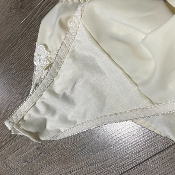 NWT Sexy Lacy XXL Ivory Panties | Made in Belgium - Picture 8 of 8